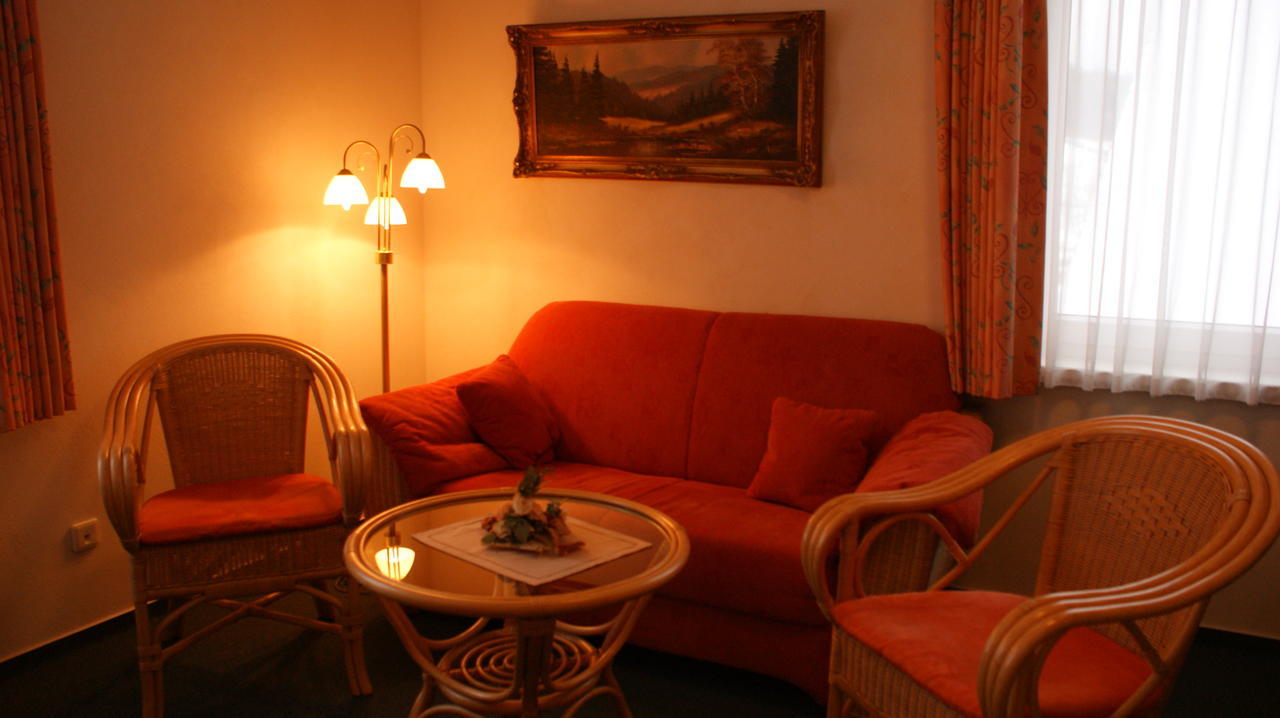 Landhotel Loenskrug Hellental Δωμάτιο φωτογραφία